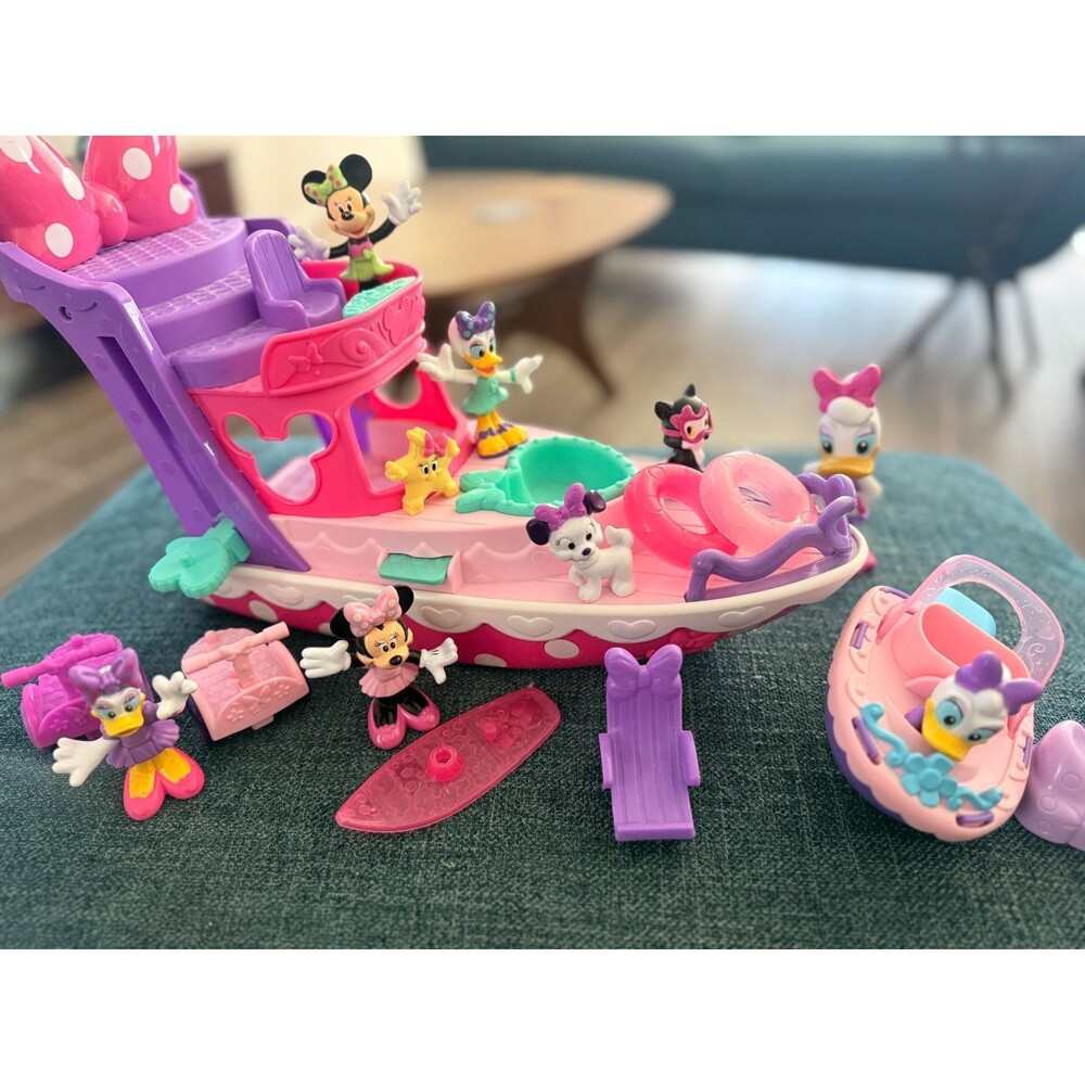 Minnie Mouse & Daisy Duck Bow-Tique Polka-dot Yacht PlaySet LOT EXTRAS